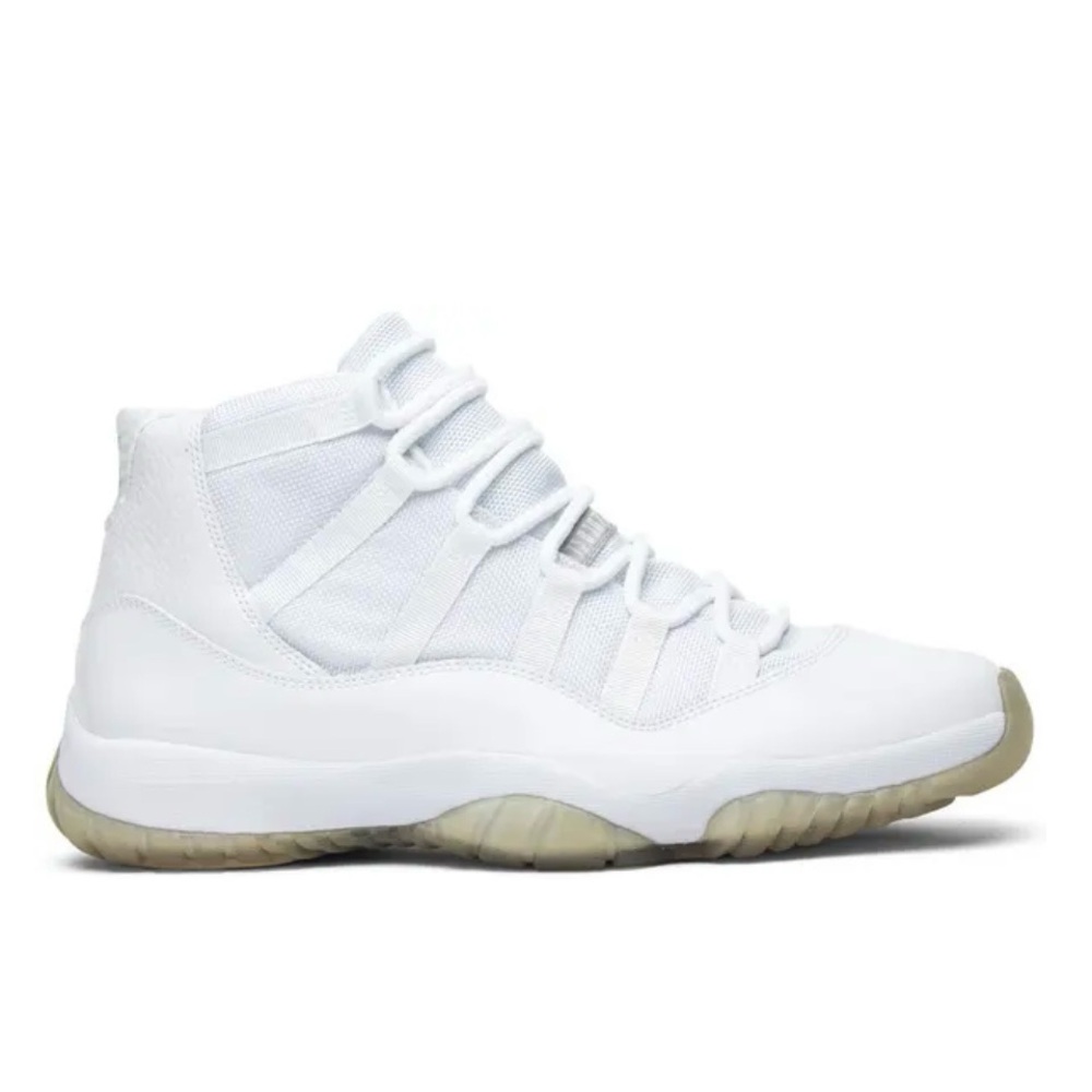 Like new Men’s Nike Air Jordan 11 Retro 2010 “silver anniversary” with box